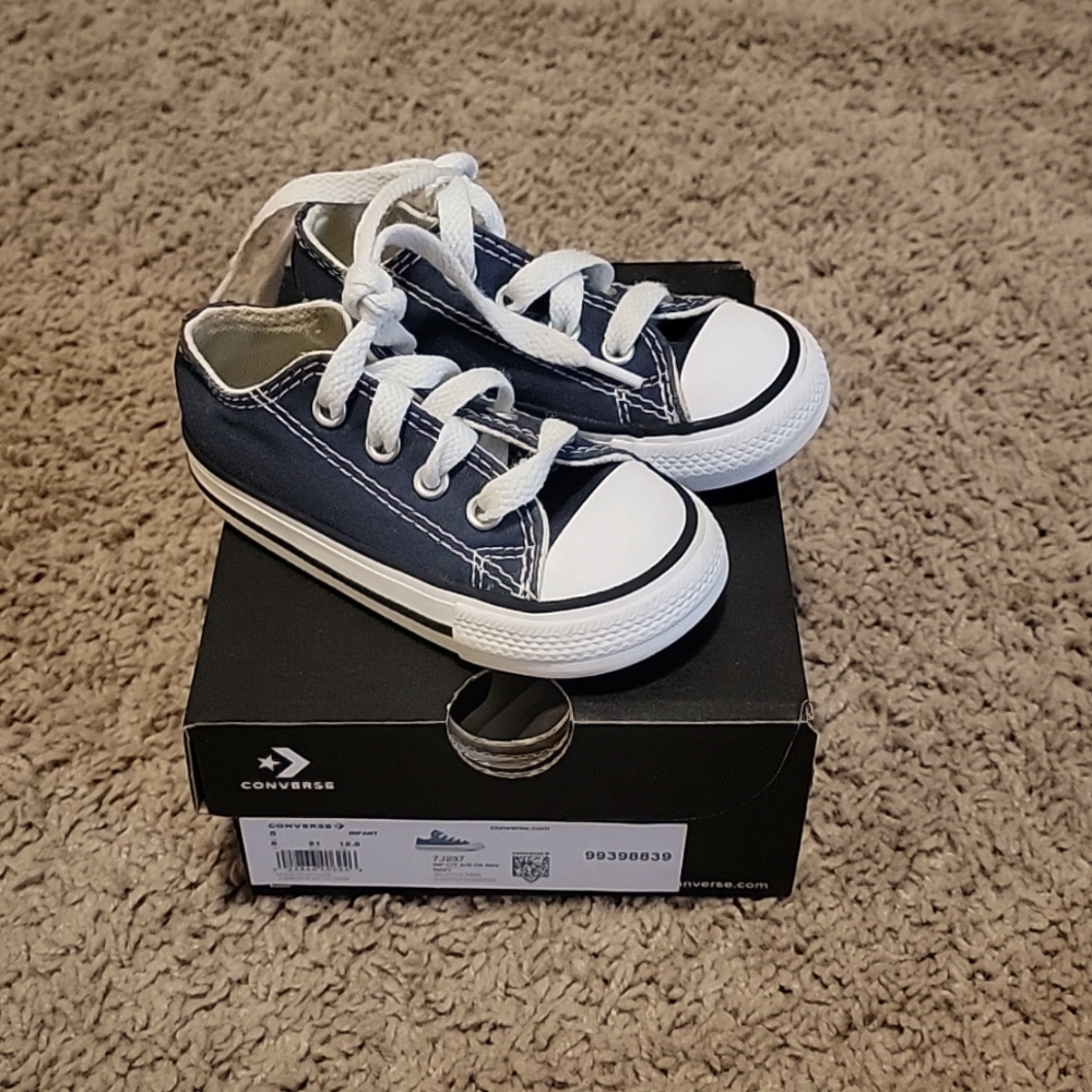 Navy Blue Converse Sz 5c
